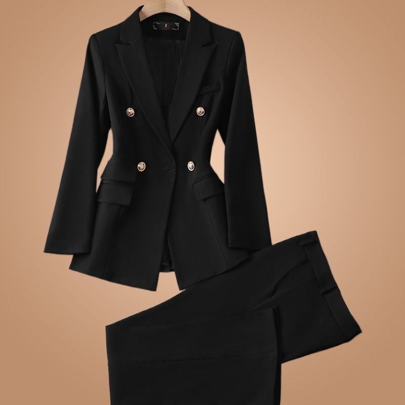 Sharp double-breasted jacket suit