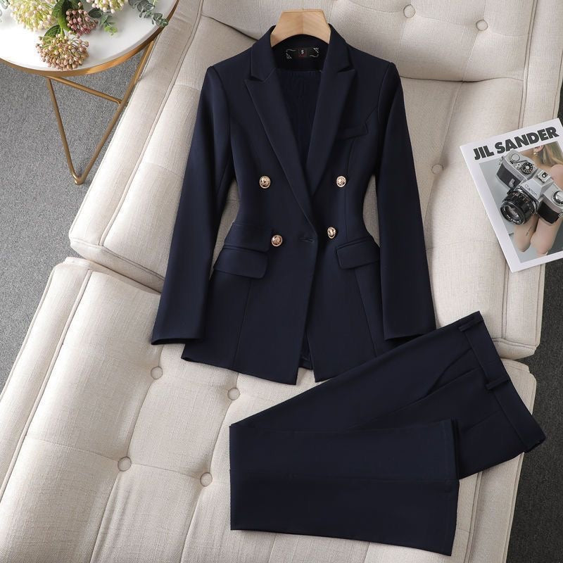 Sharp double-breasted jacket suit