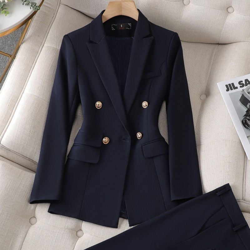 Sharp double-breasted jacket suit